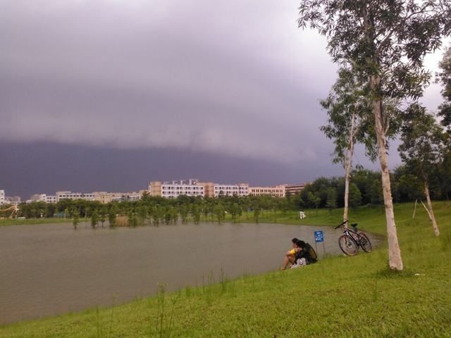 鳳凰山登山、抓魚